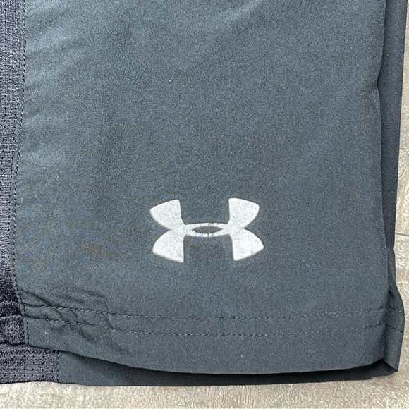Under Armour Active Short size Large - Picture 8 of 10
